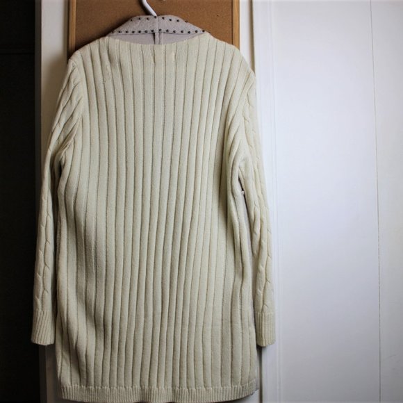 Cream color sweater coat in the size 1XL - Picture 2 of 2